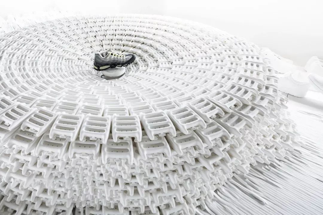 从优衣库到南京步行街,优衣库到路易威登