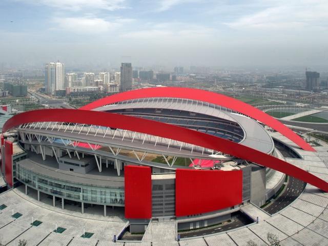 中超16强主场场馆,球迷观看中超比赛