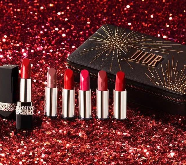 mac2019圣诞限定高光是什么,mac圣诞套装试色2019