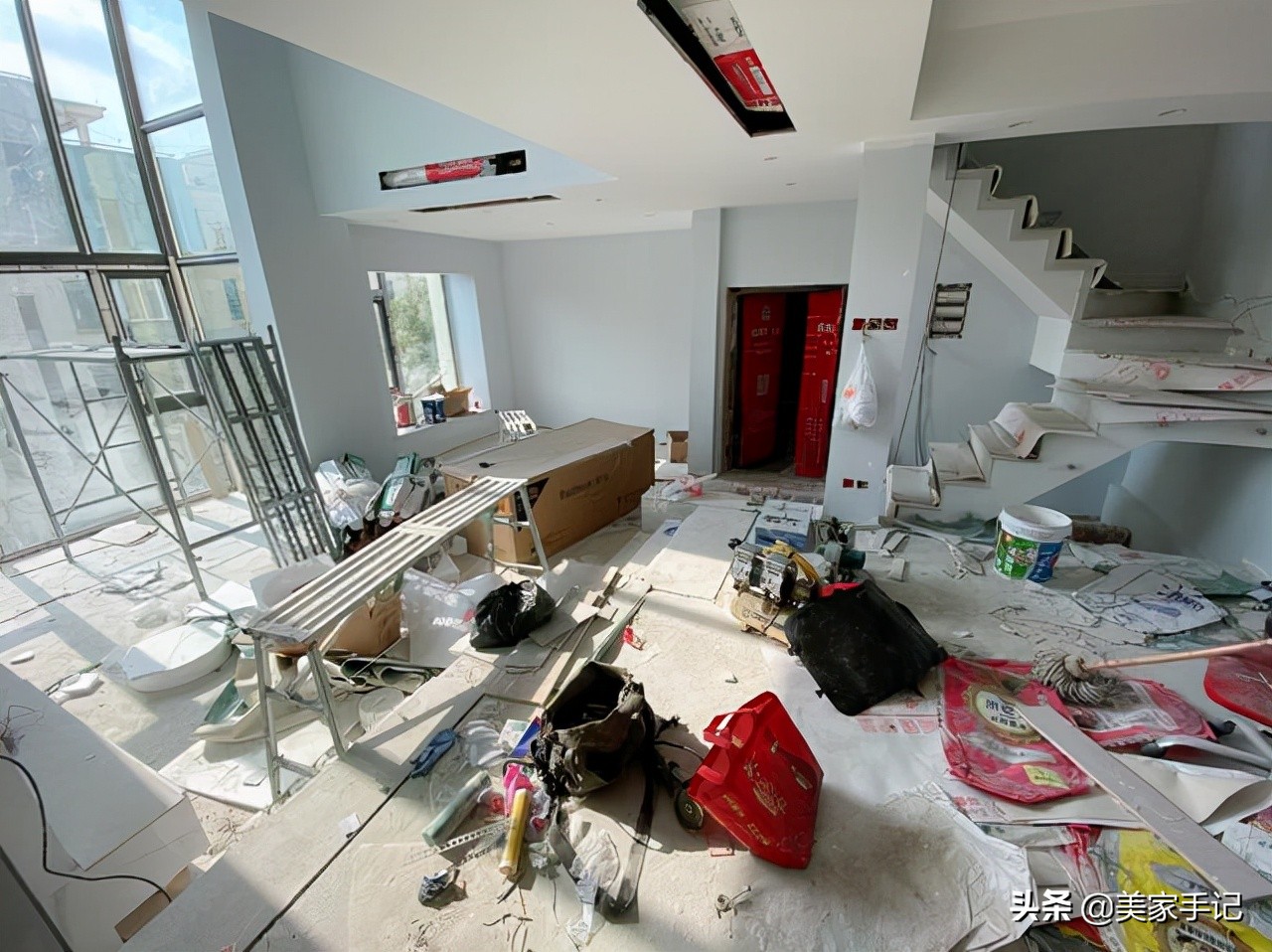 新房装修智能门锁什么时候装最好,装修最不后悔的就是换上智能门锁