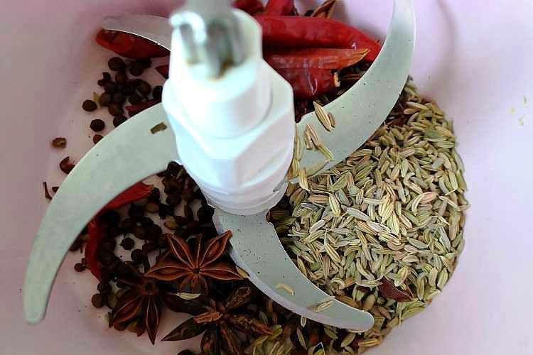 腊鸭腿最简单的吃法,腊鸭腿正宗做法