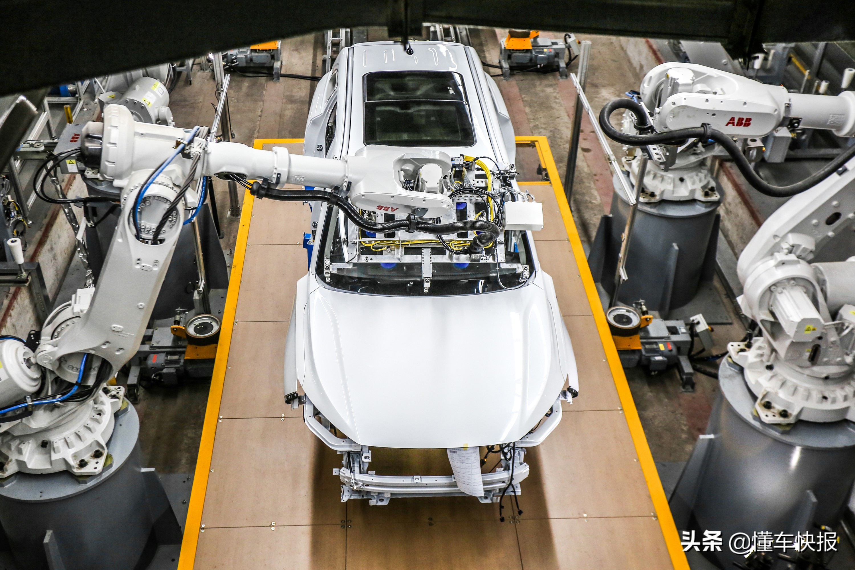 长安欧尚x7全场景智慧生态系统 (长安欧尚x7工厂模式)