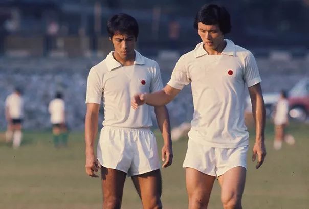 日本最成功的留洋球员,23岁日本留洋国脚创造个人历史