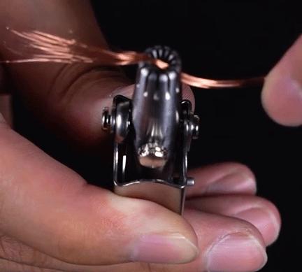 鼻毛长出来太尴尬，不能轻易用手拔，德国工艺鼻毛修剪器来搞定