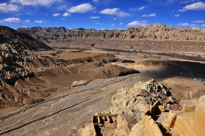 雄踞阿里高原七百年，苍凉到极致的后藏秘境，消失的古格王朝