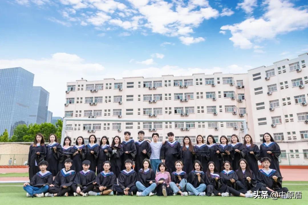 大片来袭！河南各高校凹造型毕业照绝对惊艳到你