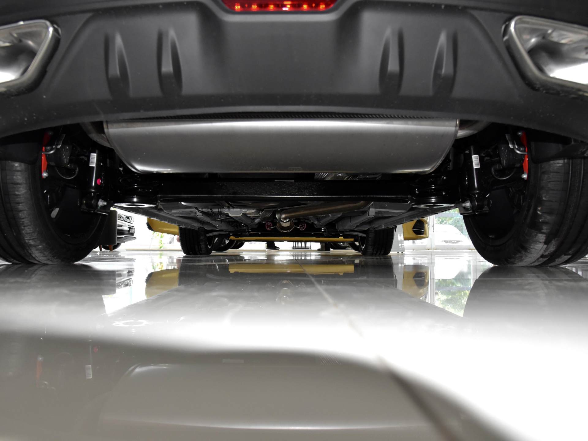 比suv空间小比轿车大,比合资便宜的suv车型