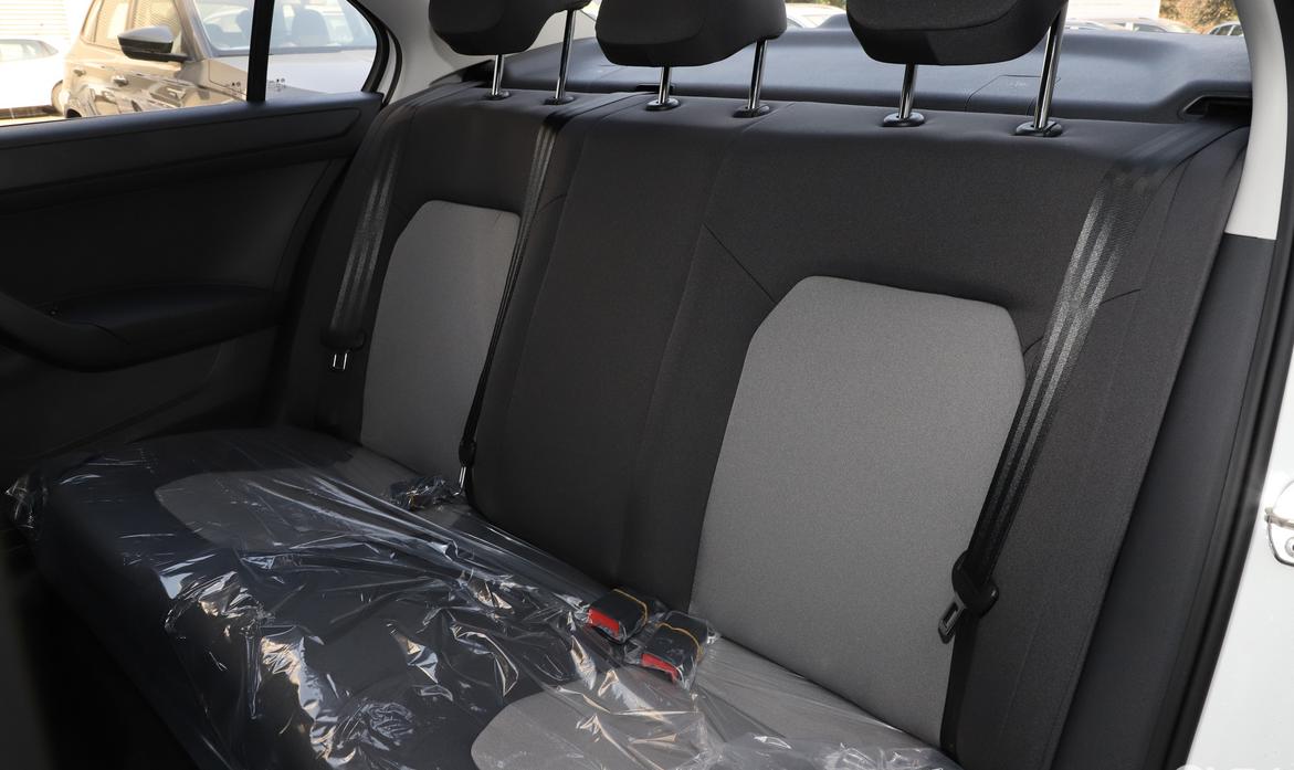 最接地气的德系车，百公里油耗5.6L，底盘堪称一流，比帝豪便宜