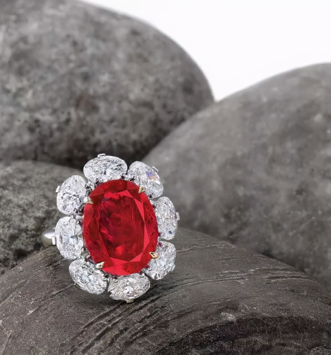 红尖晶石属性,红色尖晶石是宝石吗