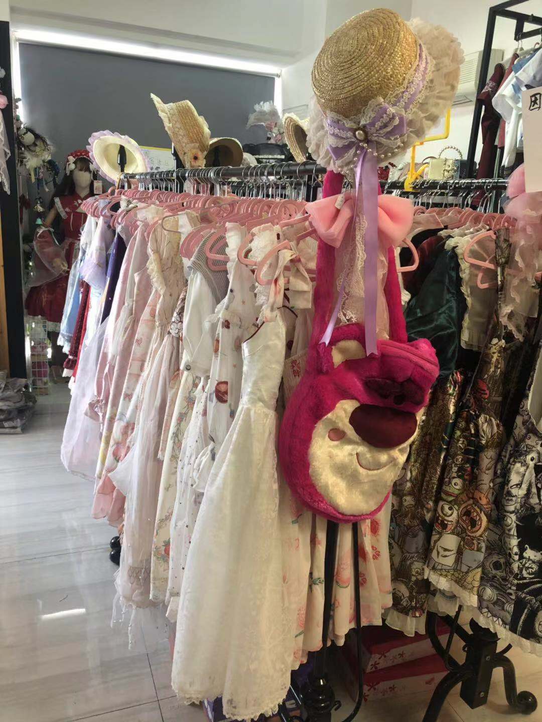 lolita裙子炒出11万天价,lolita最近热门裙子