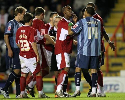 足球联赛直播英超英冠,足球英冠决赛回放