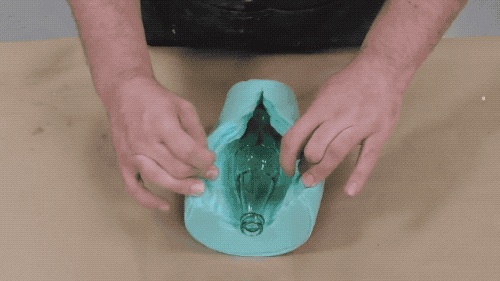 电影里用啤酒瓶“爆头”，是真的玻璃瓶吗？