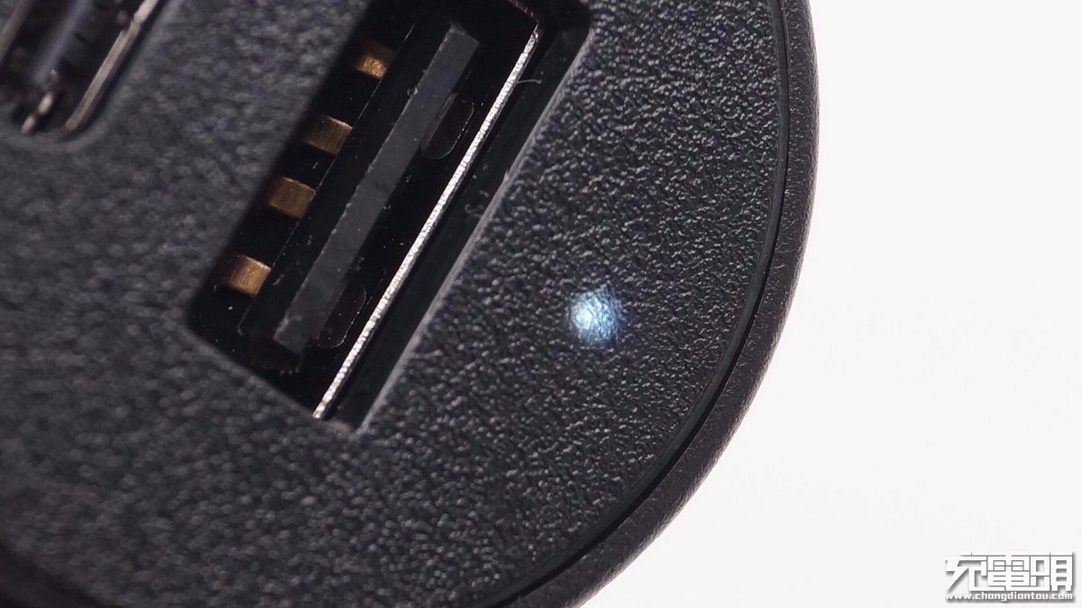 索尼充电宝拆解图,索尼第一代充电仓拆解