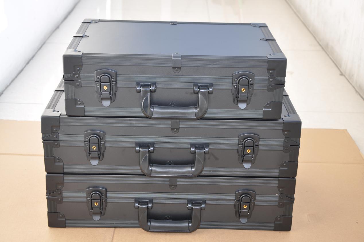 追逐“科技化”浪潮琛贡包装铝合金箱定制“守护”包装周全