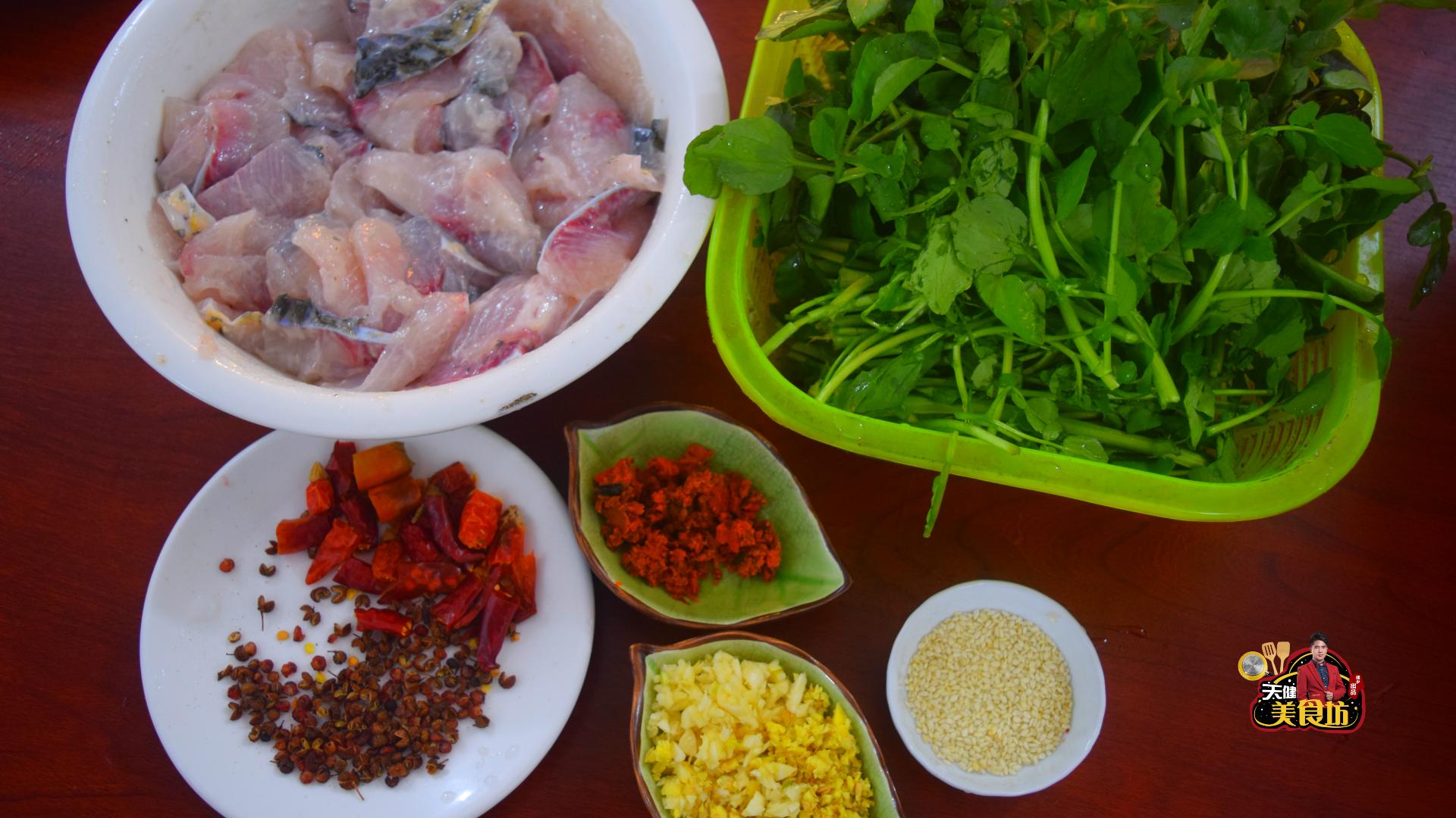 水煮鱼的家常做法如何腌鱼,水煮鱼的做法鱼片不碎放什么料