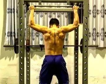 kiwi巅峰扣篮,一身肌肉打篮球