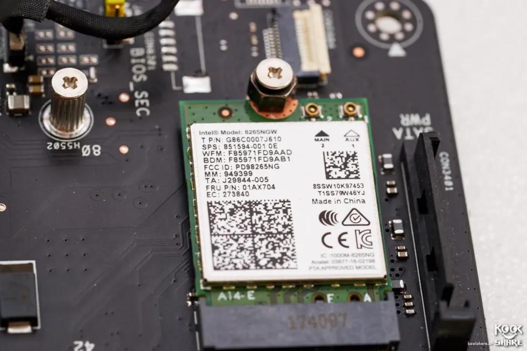 拆解不带框屏幕总成,拆解揭晓内部用料