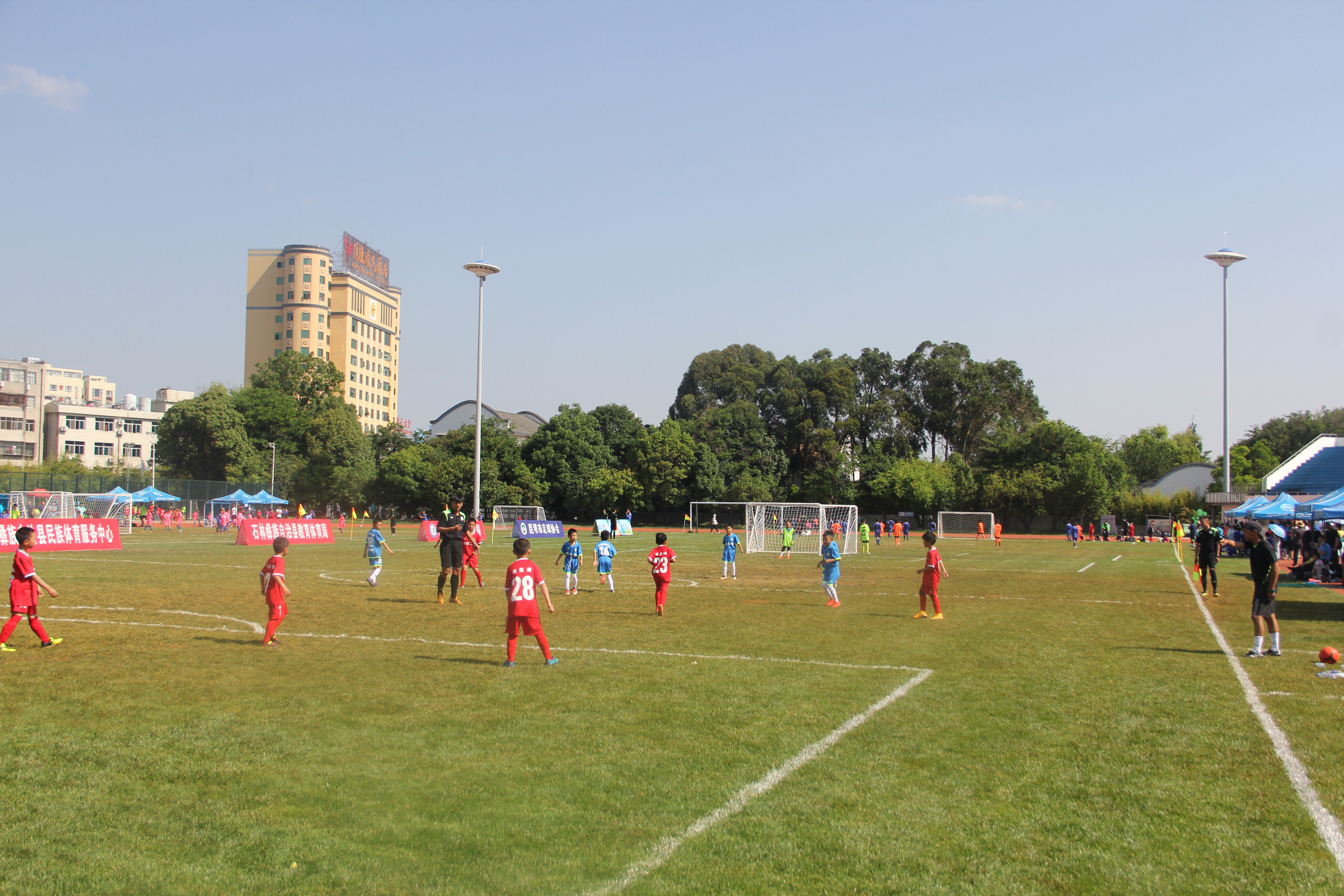 2023年昆明奋进杯足球赛u10,2024昆明青少年足球比赛
