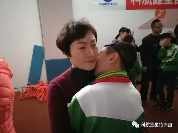 “感恩亲爱的您们！期待更好的自己”农大附小四三班感恩励志教育