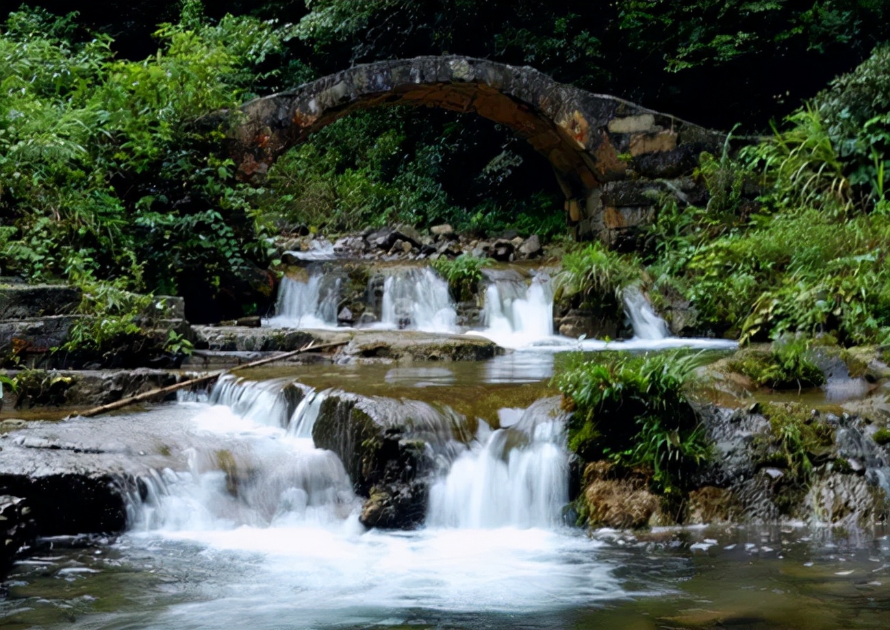 最新贵阳旅游攻略,高原最美旅游景点