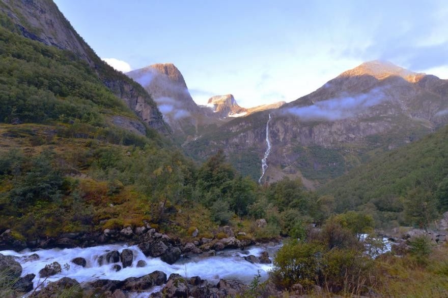 值得自驾游的七条路线,吹爆这4条自驾游线路