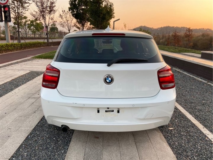 宝马1系小钢炮116,宝马14款116i能插u盘吗