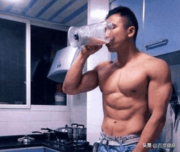 健身时候吃蛋粉好还是不吃好 (肌肉锻炼什么时间吃蛋白粉效果好)