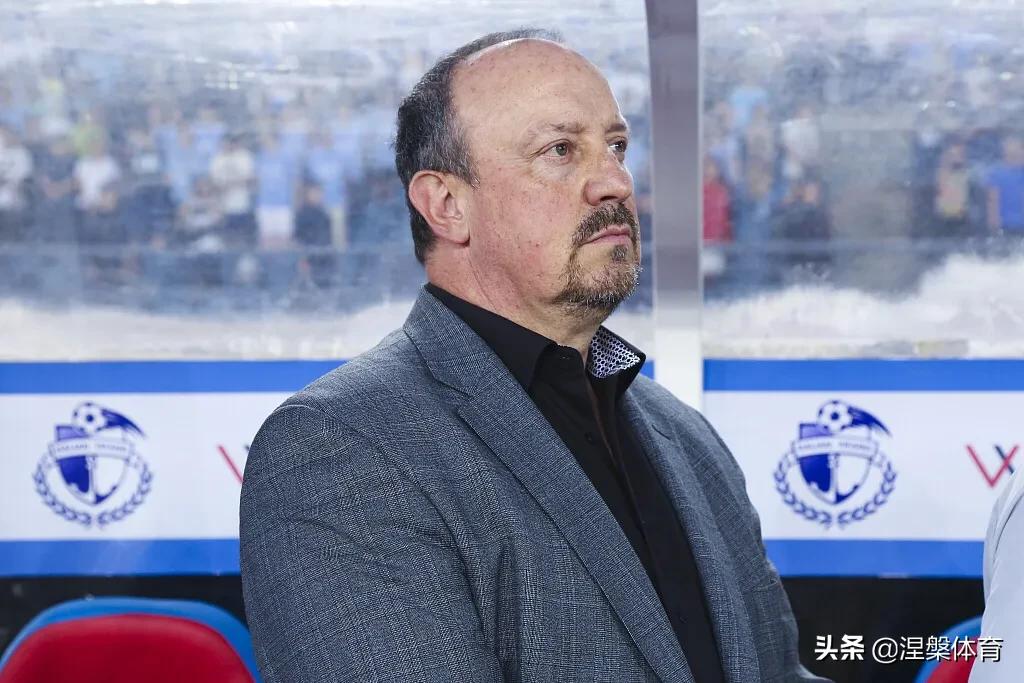 贝尼特斯访谈完整视频,贝尼特斯欧洲访问