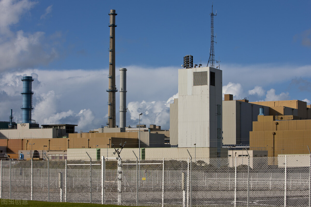 人类什么时候认识到核辐射的危害,辐射和核辐射是一个概念吗