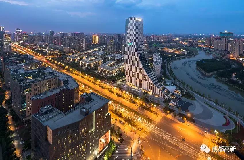 致敬岁月，未来可期！穿越30年带你看成都高新30个第一