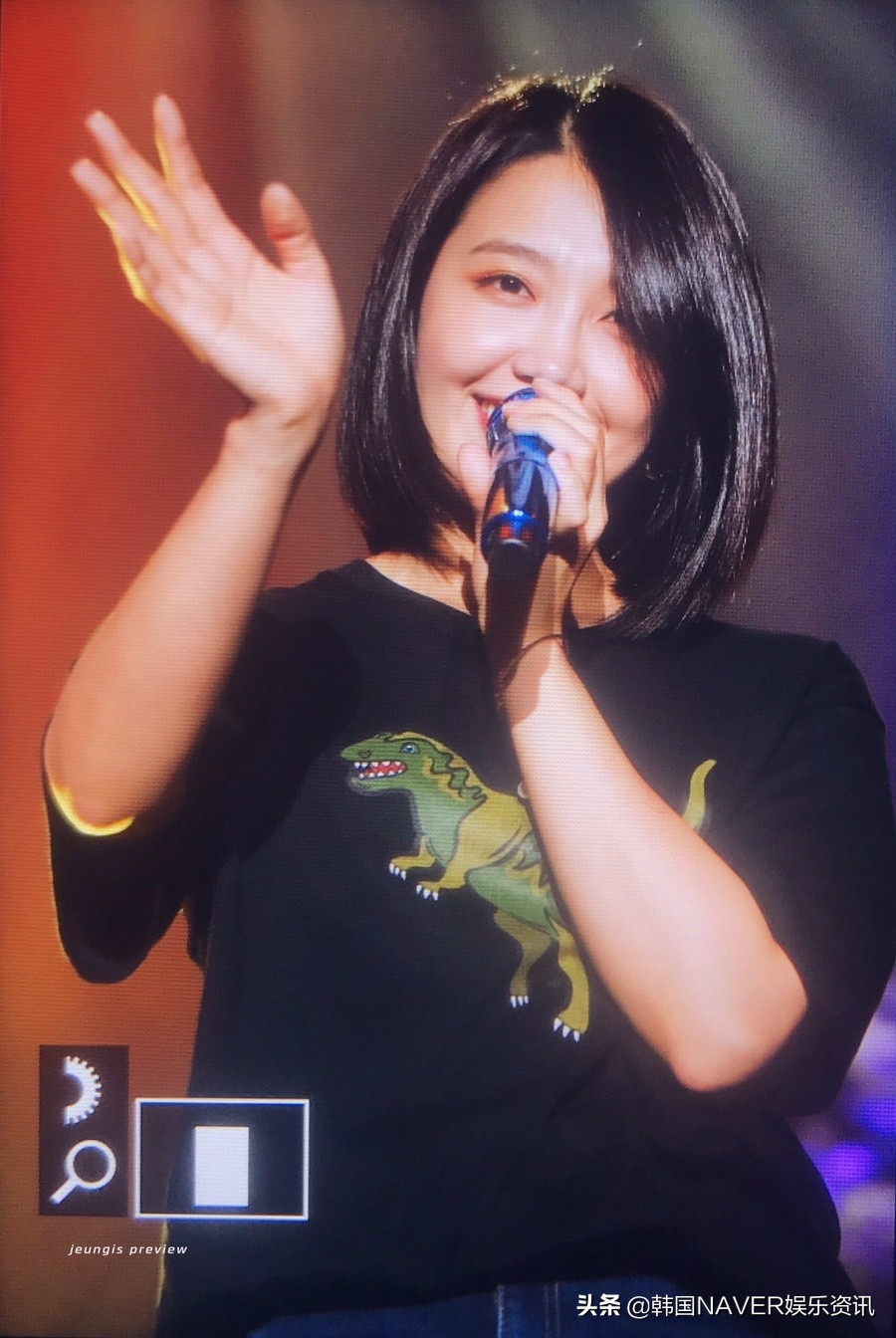 郑恩地唱歌apink到场应援,apink郑恩演唱会