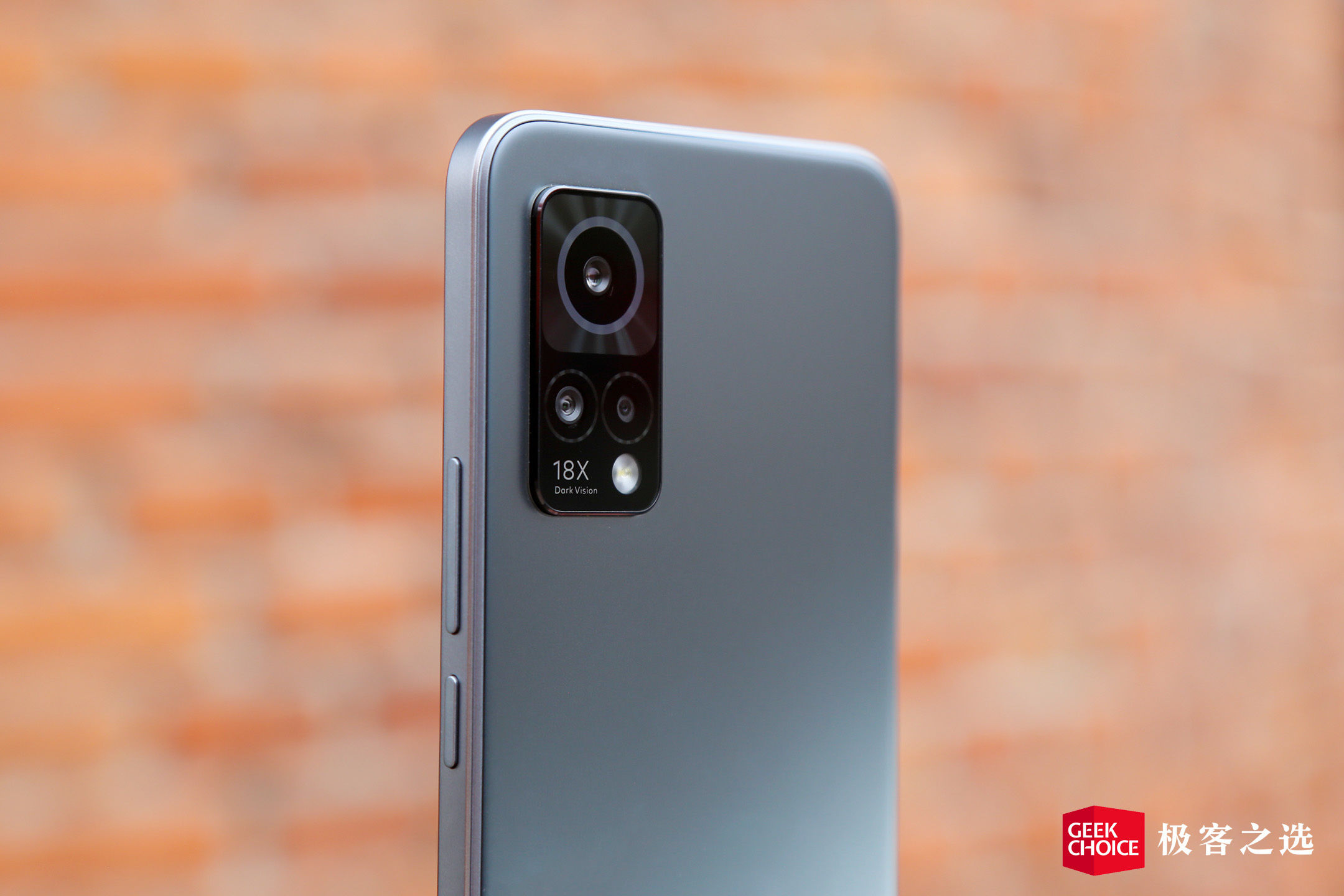 魅族18x屏幕深度评测,魅族18x处理器是残血版还是满血