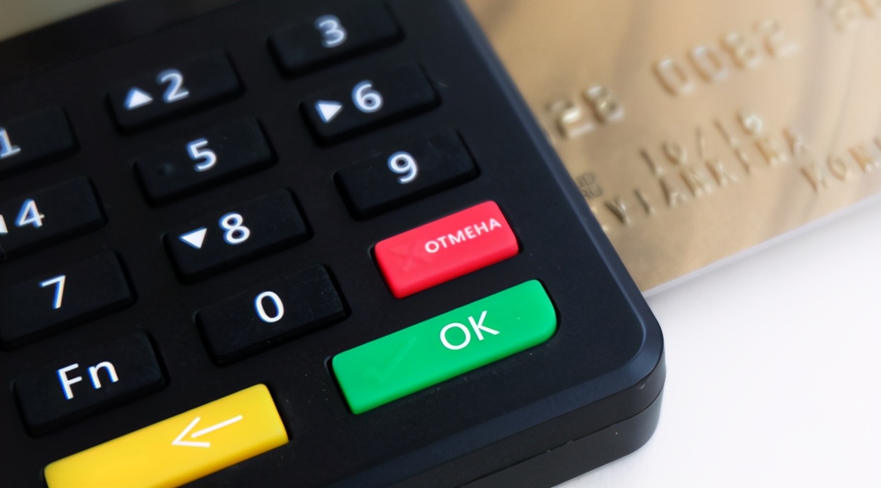 什么时候给同事发结婚请柬合适,同事结婚请柬忌讳