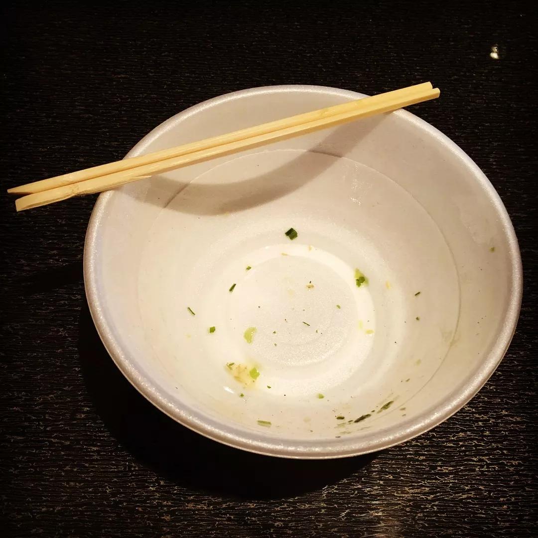 日本身价2220亿的富豪网上征婚，网友表示：“我可以！”