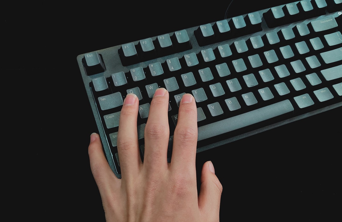 雷柏v860-104机械键盘体验,200元的cherry