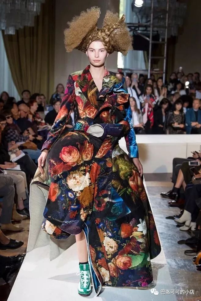 最近比较火的潮牌服装款式,潮牌服饰品牌新款