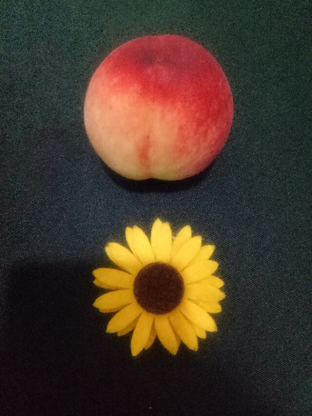 桃子上的桃毛怎么去,如何去除桃子上的毛