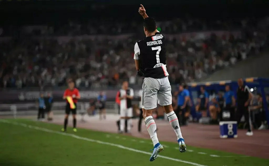 c罗在尤文的表现,尤文vs皇马c罗无解任意球破门