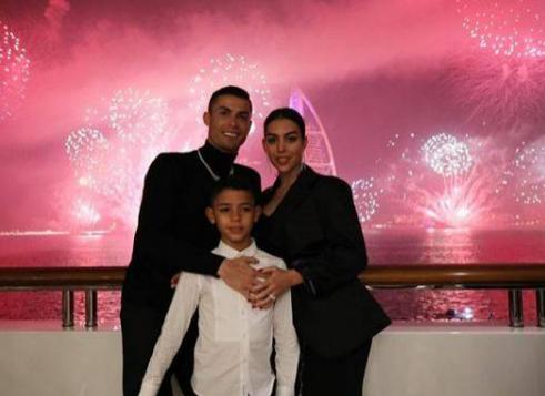 c罗度假也要训练,度假不忘训练