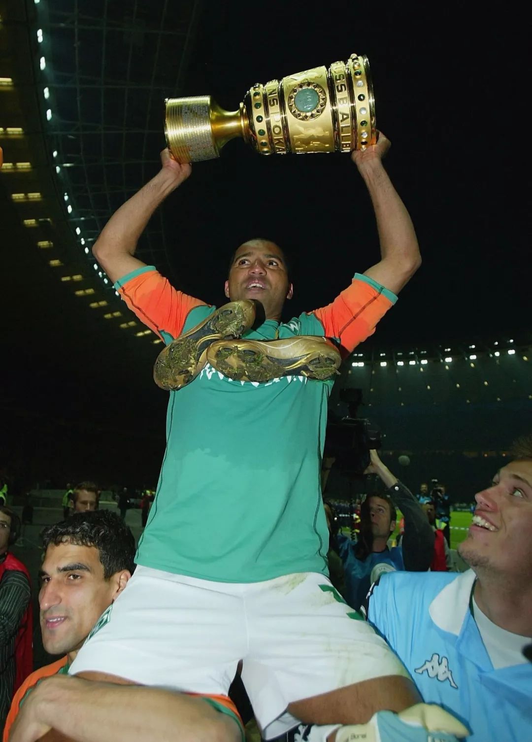 从欧洲银靴到中超水货,他将最好的年华留在了威悉河畔