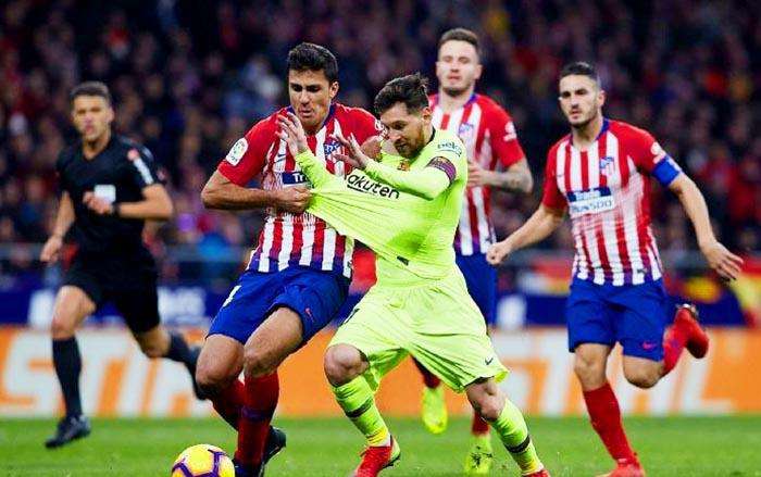 梅西晃倒博阿滕视频无水印高清,巴萨3:0拜仁梅西晃倒博阿滕