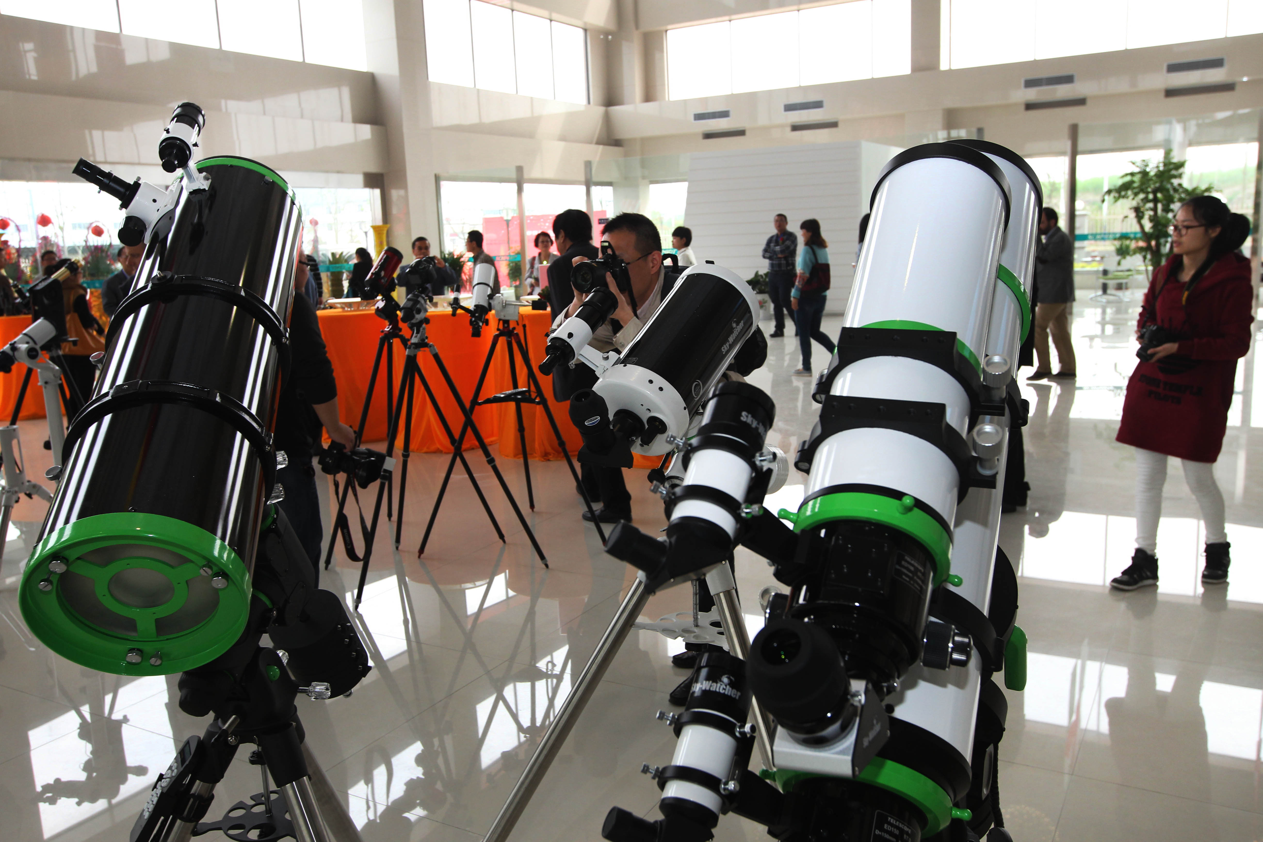 流浪地球吴京和他儿子帐篷镜头,流浪地球吴京和儿子最后一次见面