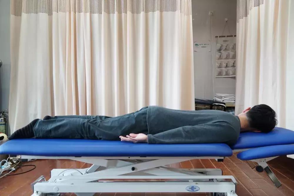 开车腰酸最快缓解方法,开车久坐腰酸怎么缓解