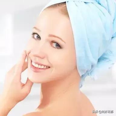 冬天身上皮肤起皮干燥有碎屑,身上皮肤干燥起皮怎么办