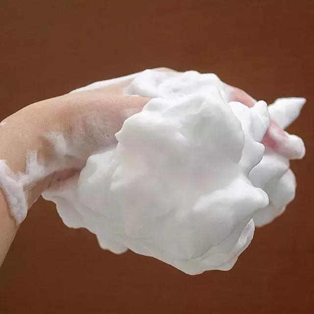 用了不会长痘的沐浴露,青春期背后长痘用什么沐浴露