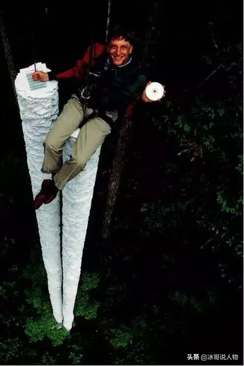 站起来的霍金图片,站起来的霍金