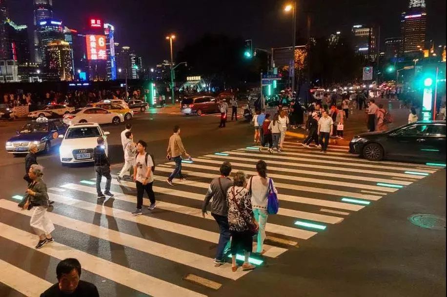 「身边的马天民」“外滩指路人”黄俊带你观赏进博会别样的“警”色