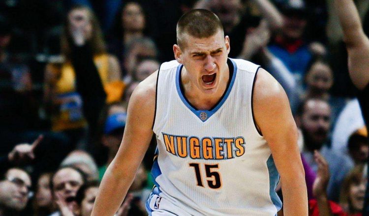 严肃一点,中锋时代又将来临