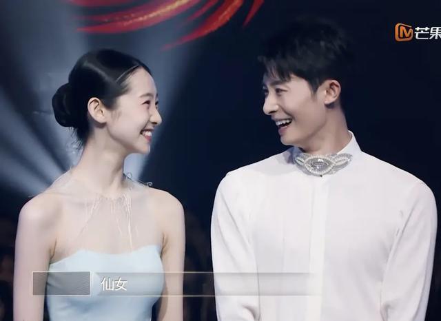 芭蕾女神张艺凡选秀台上只会哭,网友群嘲“你以为你是杨超越”?