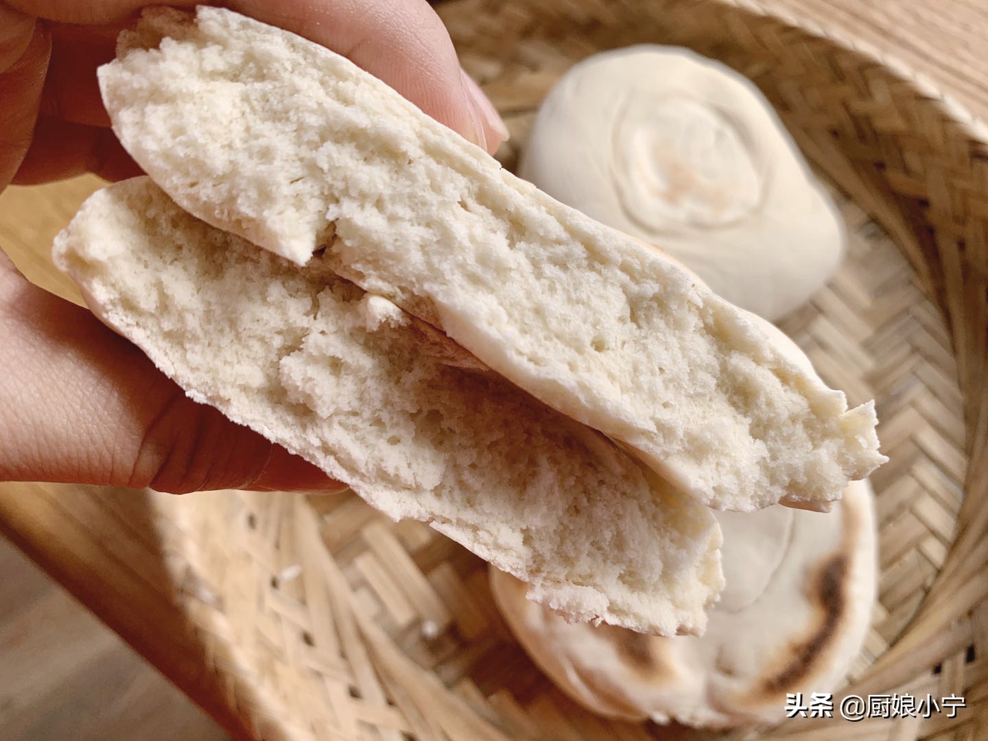 白吉馍和潼关肉夹馍的做法全过程,早餐别再吃油条包子